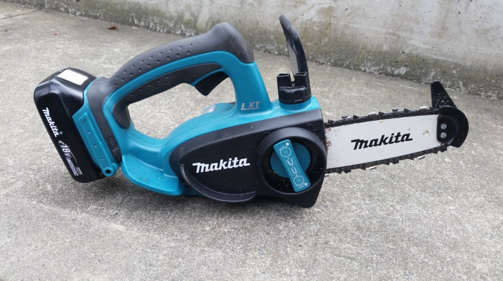 Makita 18 Volt Chainsaw