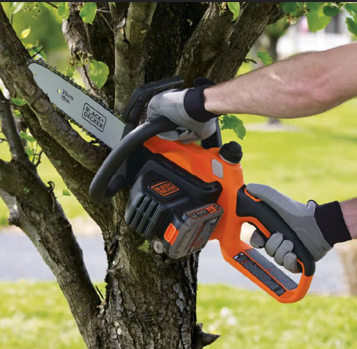 Black and Decker Mini Chainsaw - featured image